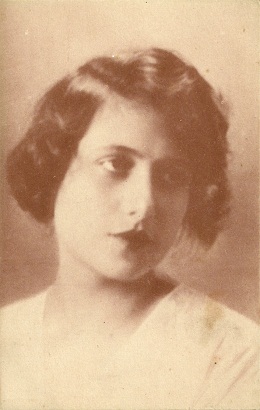 Файл:Renée Jeanne Falconetti postcard 1920s.jpg