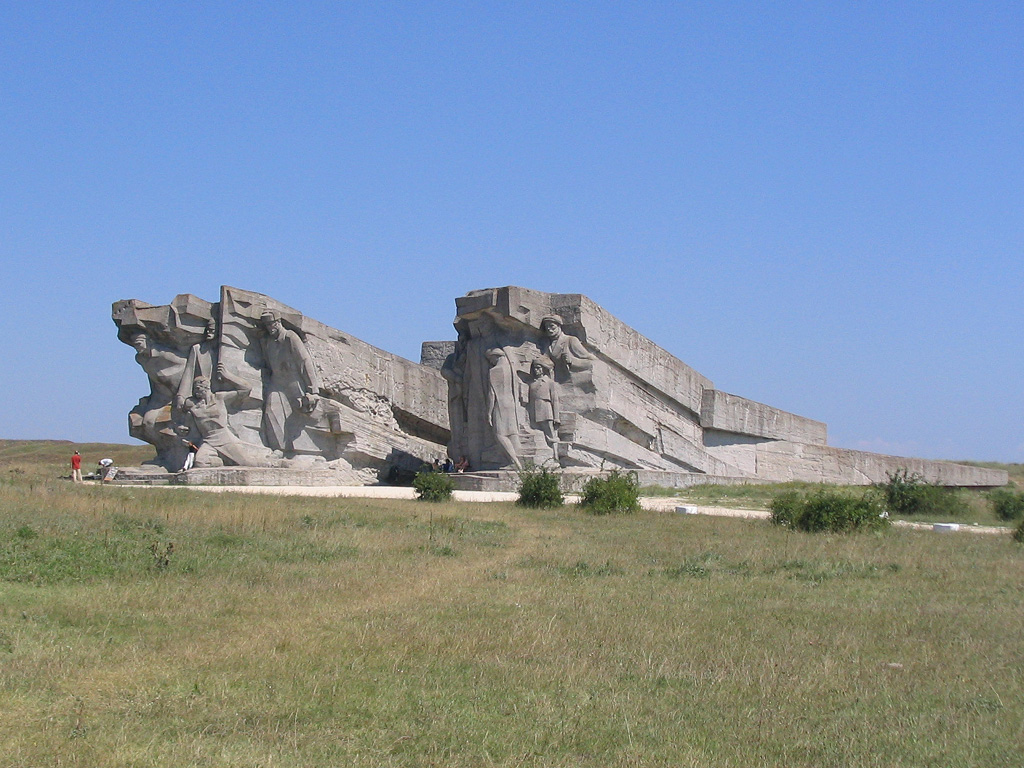 Аджимушкайские каменоломни сайт