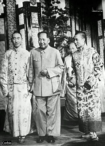 Файл:Dalai panchen1959.jpg