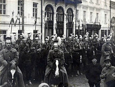 Первый выпуск краскомов на 1-х Тверских кавалерийских курсах осенью 1918 г.