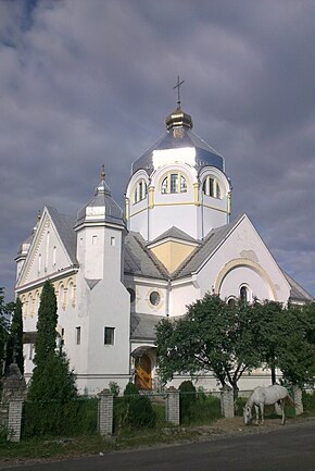 Церковь в селе Якторов