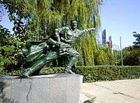 Памятник неизвестному солдату на площади Победы