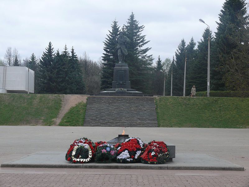 Файл:Alexander matrosov velikiye luki.jpg