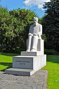 Памятник Альфреду Калныньшу