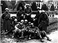 Юнкера 1-й роты 1-го полка Русской охранной группы на привале во время первого боевого похода (одеты в югославские шинели и чехословацкие каски обр. 1932 года), Баня-Ковиляча, ноябрь 1941 года