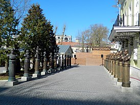 Alley av herskerne i Russland (Moskva, 2018).jpg