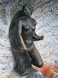 Бронзовая скульптура «Нимфа», создна в 1938 году Германом Брахертом