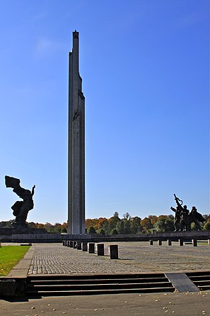 Monumento a los Libertadores de Riga.JPG