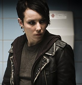 Lisbeth Salanderia näyttelee Noomi Rapace