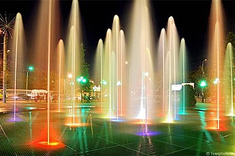 Fontana in piazza Komsomolskaya