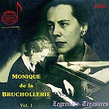 Обложка альбома с портретом Моник де ла Брюшольри