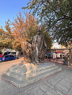 Статуя Ленина в Сиэтле.jpg