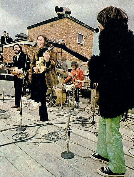 Файл:The Beatles Rooftop4.jpg