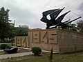 Monumento a la memoria "1941-1945".  distrito de nasimi