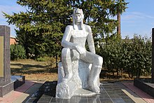 Памятник П. Е. Осминину