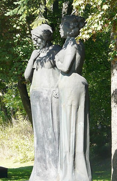 Файл:Кладбище советских солдат (Гданьск)2.jpg