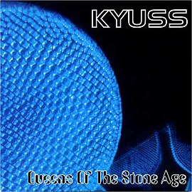 Обложка альбома Kyuss и Queens of the Stone Age «Kyuss/Queens of the Stone Age» ()