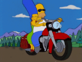 Гомер и Мардж на мотоцикле