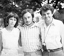 Борис и Ольга Викторовы с другом — поэтом Наумом Капланом (справа, 1947—1978). Кишинёв, 1977.