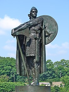 Статуя Торфинна Карлсефни работы Эйнара Йоунссона (1920) в Филадельфии (штат Пенсильвания)