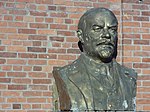 Busto di Lenin Krasnodar distillery.jpg