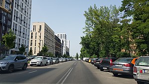 начало улицы — в направлении Туполева: слева парная, справа непарная стороны