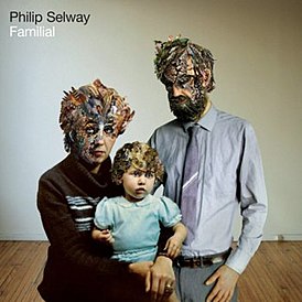 Обложка альбома Филипа Селуэя «Familial» (2010)