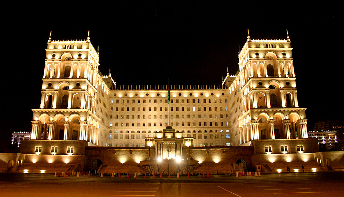 Файл:House of Government in Baku.JPG — Википедия