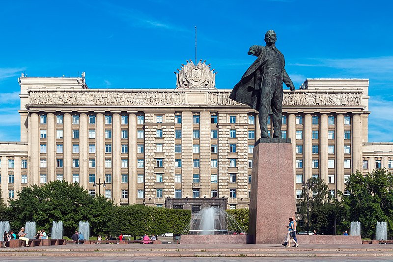 Файл:Moskovskaya Square Saint Petersburg 2022-08-04 2124.JPG