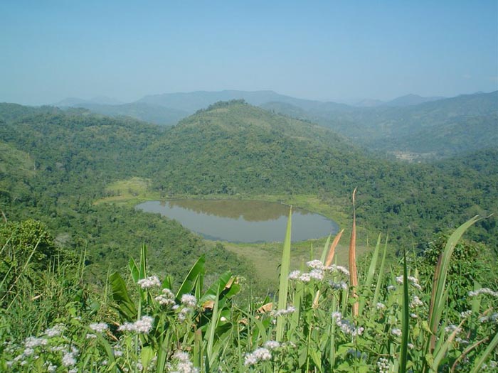 सञ्चिका:Saiha.Palak lake.jpg