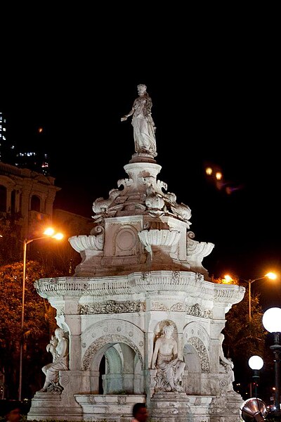 सञ्चिका:Flora-Fountain२.jpg