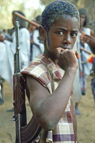 ගොනුව:Sudan-child-soldier.jpg