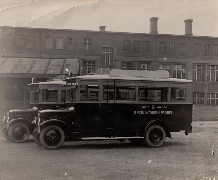 Slika:1927 lhm avtobusa pam.jpg