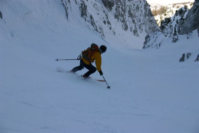 Slika:Alpinisticno smucanje.jpg