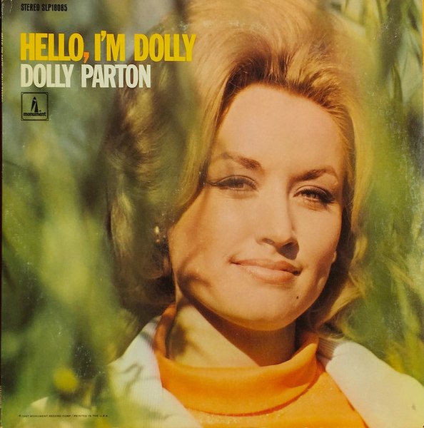 Slika:Dolly-Parton-Hello-I-m-Dolly.jpg