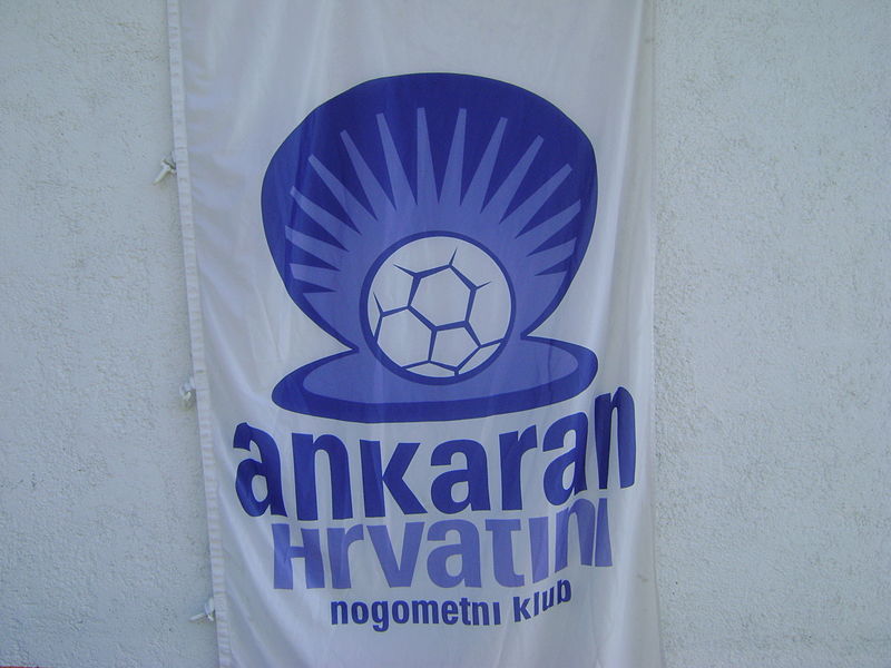 Slika:Zastava ANKARAN HRVATINOV.JPG