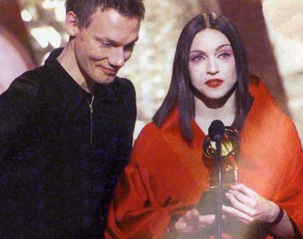 Skeda:Orbit&Madonna.jpg