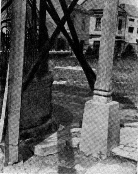 Датотека:Šadrvan pod rekonstrukcijom detalj, 1953. g. .png
