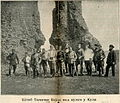 Штаб Тимочке Војске снимљен у Бугарској, под рушевинама старе куле у Кули, јула 1913.