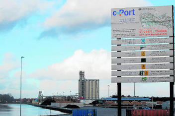 Bielde:C-Port.jpg