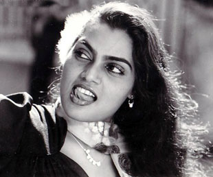 படிமம்:SilkSmitha.jpg