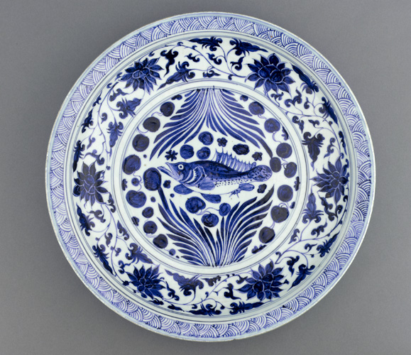 படிமம்:Yuan Dynasty, porcelain dish, mid 14th century.jpg