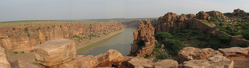 దస్త్రం:The Penna near Gandikota.jpg