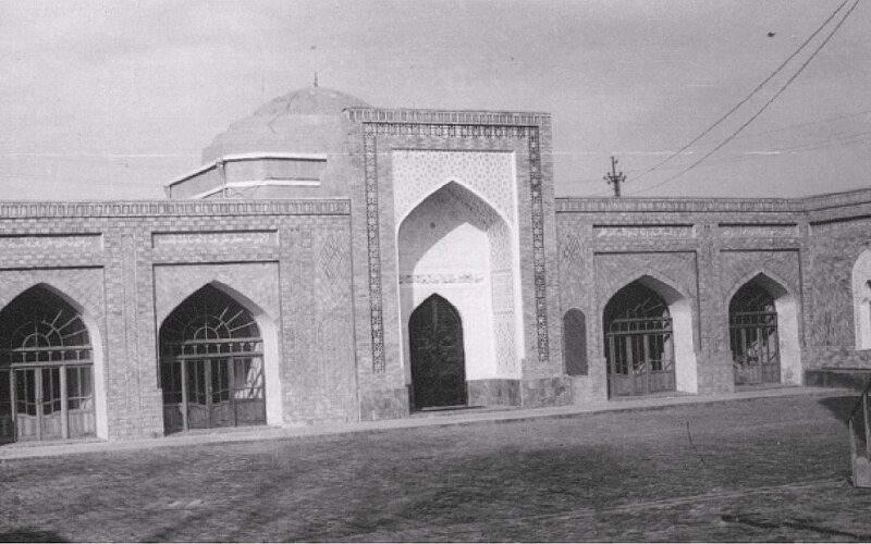 Акс:Masjidi madrasai Abdullohon.JPG