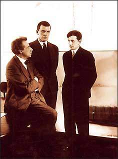 Файл:Meyerhold, Mayakovsky, and Erdman.jpg