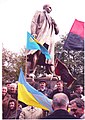 Біля пам'ятника Степану Бандері - Бондарчук Сергій Михайлович.jpg