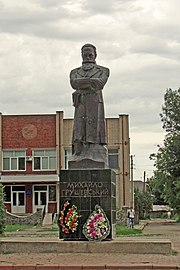 Бар - Пам'ятник М. Грушевському DSCF10127.JPG