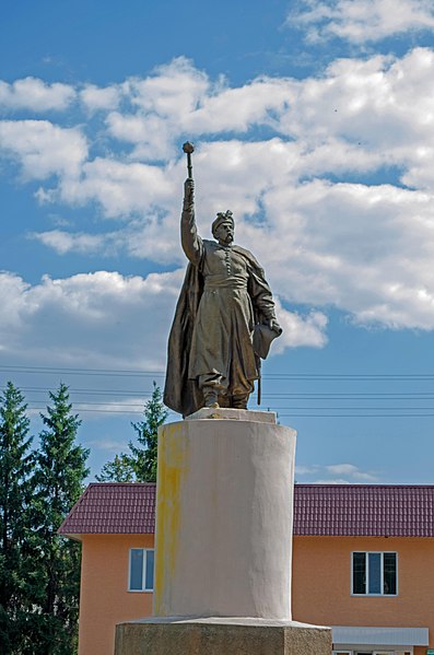 Файл:Новгород-Сіверський. Пам'ятник Богдану Хмельницькому.JPG