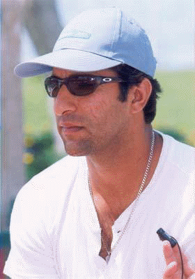 فائل:Wasimakram.gif