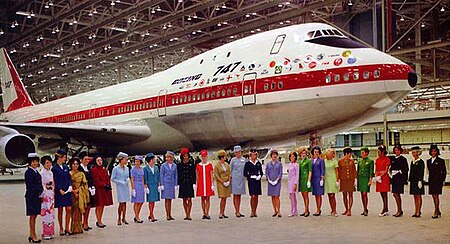 Tập_tin:747_flight_attendants.jpg